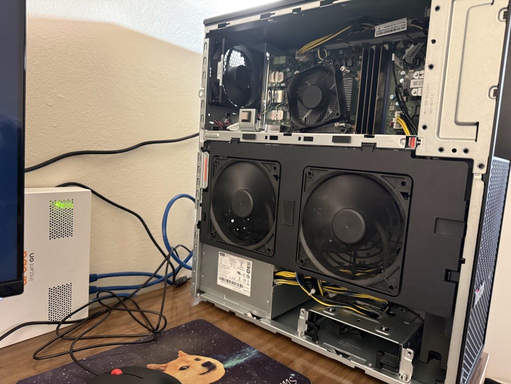 Picture of Lenovo workstation with side panel removed